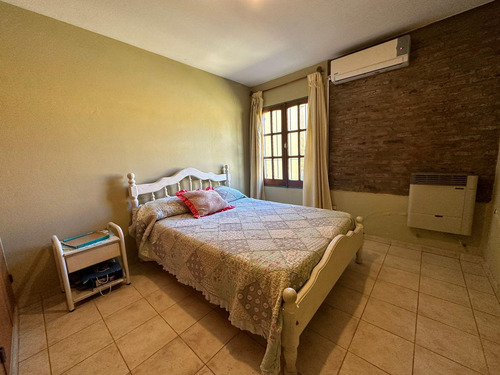 Venta Casa 3 Dorm Planta Baja Villa Belgrano Pileta Y Cochera