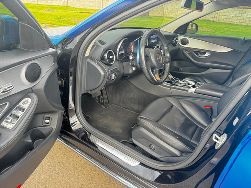 Mercedes-Benz Classe C 2.0 Avantgarde Turbo 4p