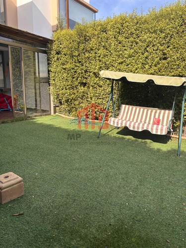 Casa En Venta De 4 Dorm. En Concón