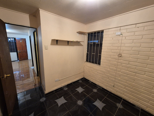 Casa De 2 Dormitorios En Peñalolén