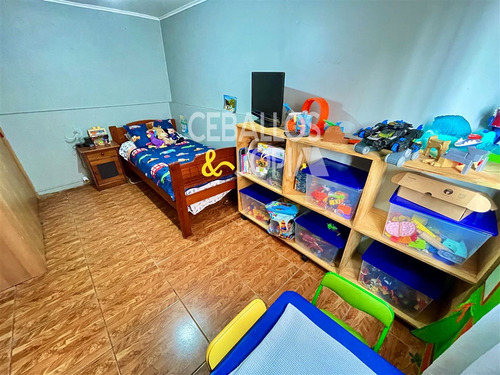 Casa En Venta De 7 Dorm. En Quilpué