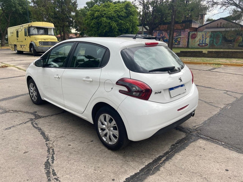 Peugeot 208 1.6 Active