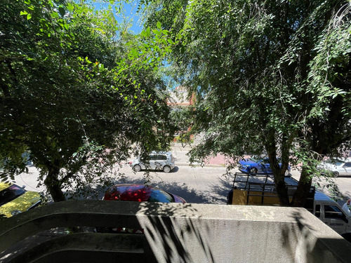 Alquiler De Apartamento Con 4 Dormitorios En Pocitos