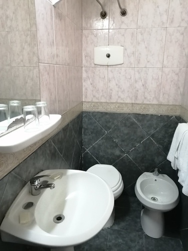 Hotel A La Venta En El Centro 19 Habitaciones 14 Baños