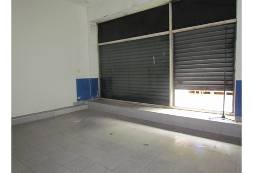 Local Av. Francisco De Miranda Pie De Calle 151 M2