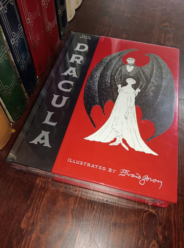 Drácula - Bram Stoker / Sterling + Sorpresa