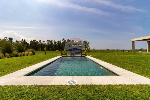 Venta De Casa Terraza De La Laguna, 3 Dormitorios