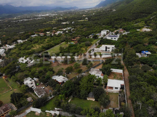 Terreno En Venta En Col. Cañadas Del Sur En Monterrey