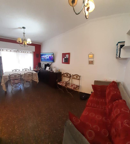 Imagen 2 de 10 de Casa - Ramos Mejia