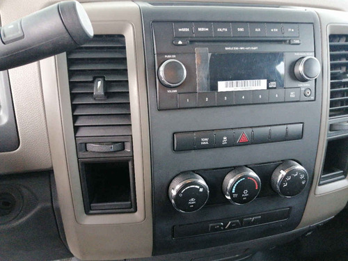 Imagen 13 de 15 de Dodge Ram 1500 2013 St 4x2 Aut