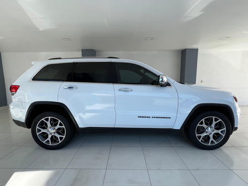 Jeep Grand Cherokee 3.6 Limited Lujo 4X2 At