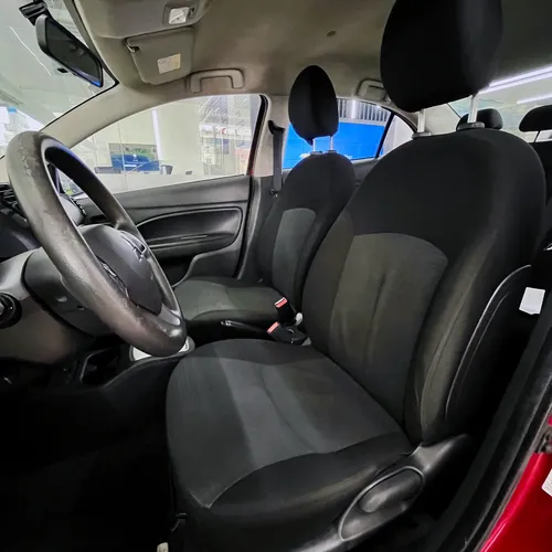 Mitsubishi Mirage 1.2 G4 GLX Cvt