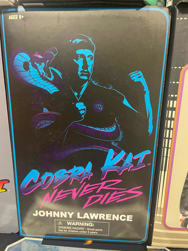 Johnny Lawrence Cobra Kai Sdcc 2022 Diamond Select Toys