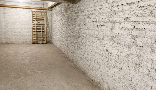 Bodega A Pasos De Torre Entel