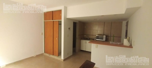 Monoambiente. Pb Interno. C/patio. Juan B Justo Al 5000 - Villa Gral.mitre