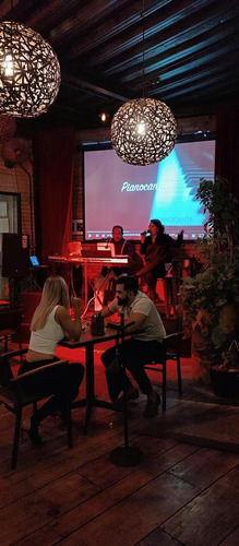 Traspaso Restaurante Bar Todo Acondicionado Con Lic. Alcohol