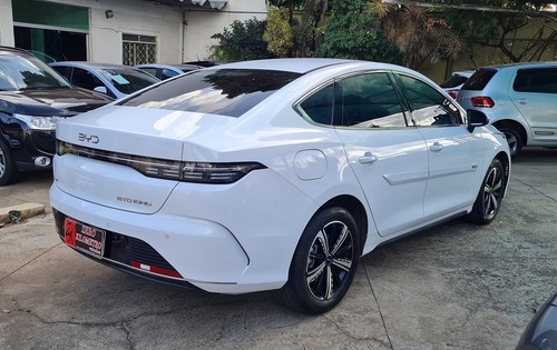 BYD King 1.5 Gl Dm-I Aut. (Phev) 5P Hibrido