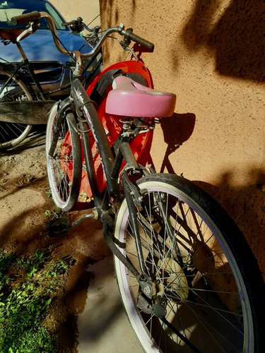 Bicicleta Marca Lahsen , Sin Detalles . Se Vende Por No Uso.