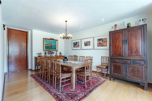 Departamento En Venta De 4 Dorm. En Vitacura
