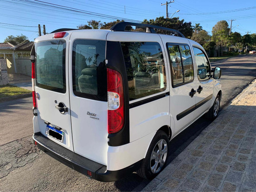 Imagem 5 de 12 de Fiat Doblo 2020 1.8 16v Essence 7l Flex 5p