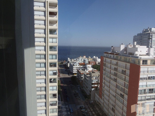 Imagen 5 de 30 de Con Magnifica Vista Al Puerto