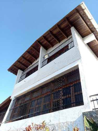 Vendo Preciosa Casa Con Piscina En La Boyera. 510 M2