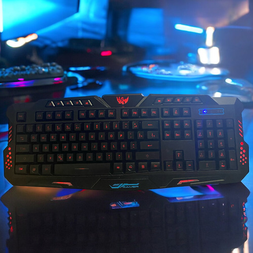 Teclado Gamer M200 Retroiluminação Azul/roxo/vermelho Cor De Teclado Preto Idioma Americano