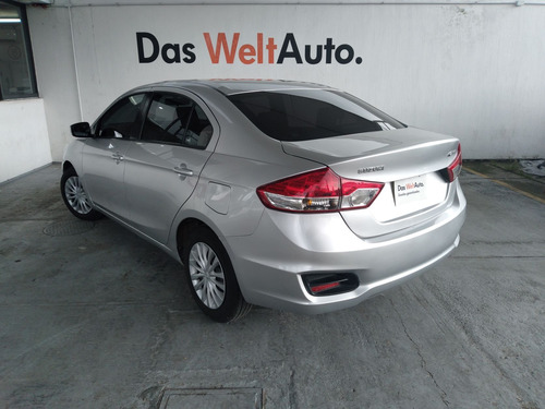 Imagen 7 de 15 de Suzuki Ciaz 2017