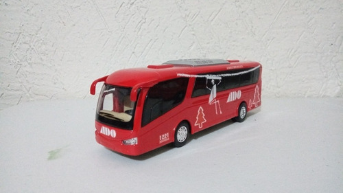 Autobús Irizar I5 Escala 1/64 Ado Columpio 