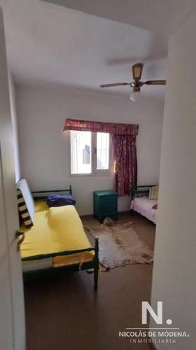 Vende Casa En Zona Comercial En Lugano - Punta Del Este