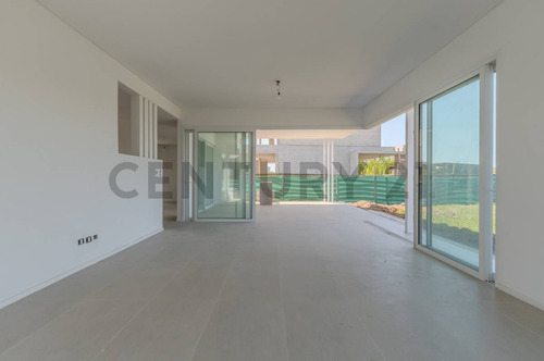 Casa En Venta En Barrio Muelles - Puertos De Escobar