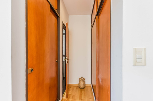 En Venta. Liniers. Departamento. 4 Amb + Balcón Terraza + Altillo. Pilar 1076 Tercer Piso