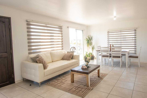 Venta Parcela Con 2 Casas (66317)