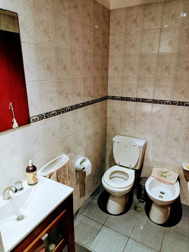Ph En Planta Alta Dos Dormitorios Con Placard L/c Cocina Integrada Terraza Propia Lavadero Independiente Excelente Estado