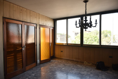 Venta Casa Barrio Las Delicias, Zona Sur.