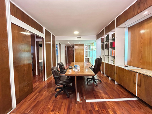 Venta Oficina 180m2 Microcentro