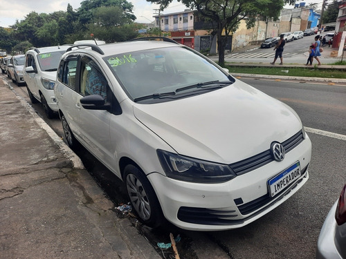 Imagem 2 de 11 de Volkswagen Spacefox 2018 1.6 Trendline Total Flex 5p