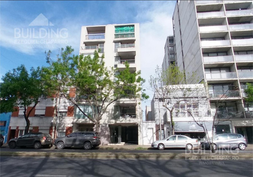 Imagen 3 de 17 de Departamento 2 Dormitorios Con Cochera - La Plata