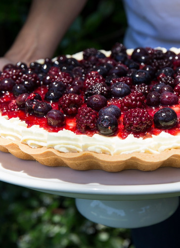 Tarta Mousse De Limón Con Frutos Rojos
