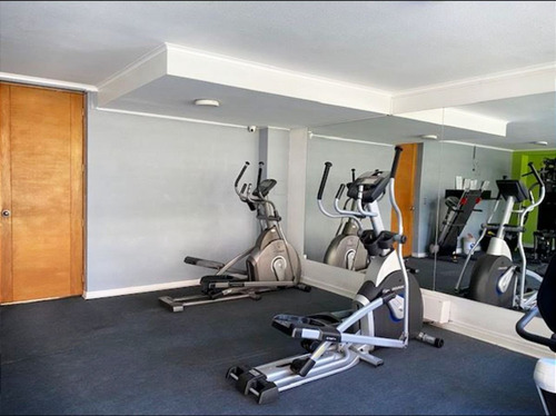 Departamento En Venta De 2 Dorm. En Santiago
