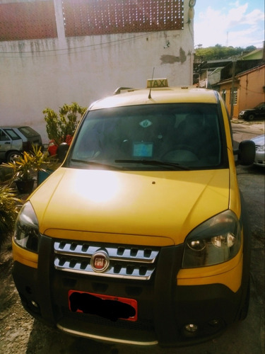 Fiat Doblo 2012 1.8 16v Adventure Flex 5p