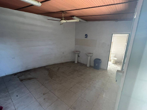 Imagen 3 de 13 de Johanna Castillito Vende 04145951217 Galpon San Diego
