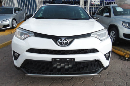 Imagen 2 de 9 de Toyota Rav 4 2016