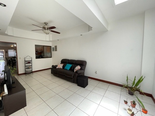 Imagen 9 de 22 de Venta De Casa En Concepción De Tres Ríos De Una Planta