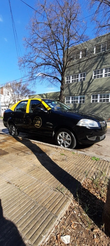 Imagen 6 de 14 de Fiat Siena 2015 Taxi