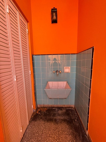 Imagen 13 de 22 de Gran Casa 4 Amb Con Patio Y Terraza Ubicada En Parque Chacabuco, Capital Federal, Buenos Aires