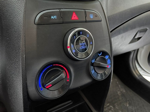 Imagem 7 de 15 de Hyundai Hb20 1.0 Unique 12v Flex 4p Manual