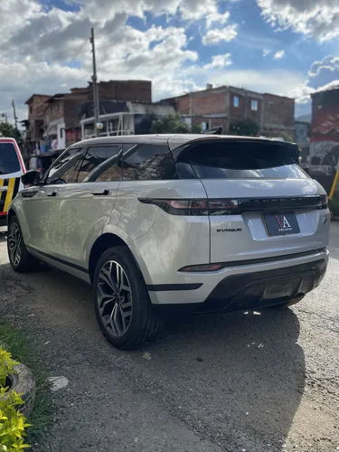 Range Rover Evoque 2023 Full Equipo