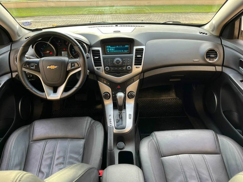 Imagem 8 de 14 de Chevrolet Cruze Lt Hb