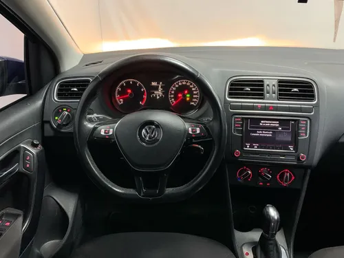 Volkswagen Polo 1.6 Comfortline Plus Tiptronic